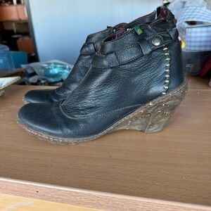 El Naturalista Ankle Boots